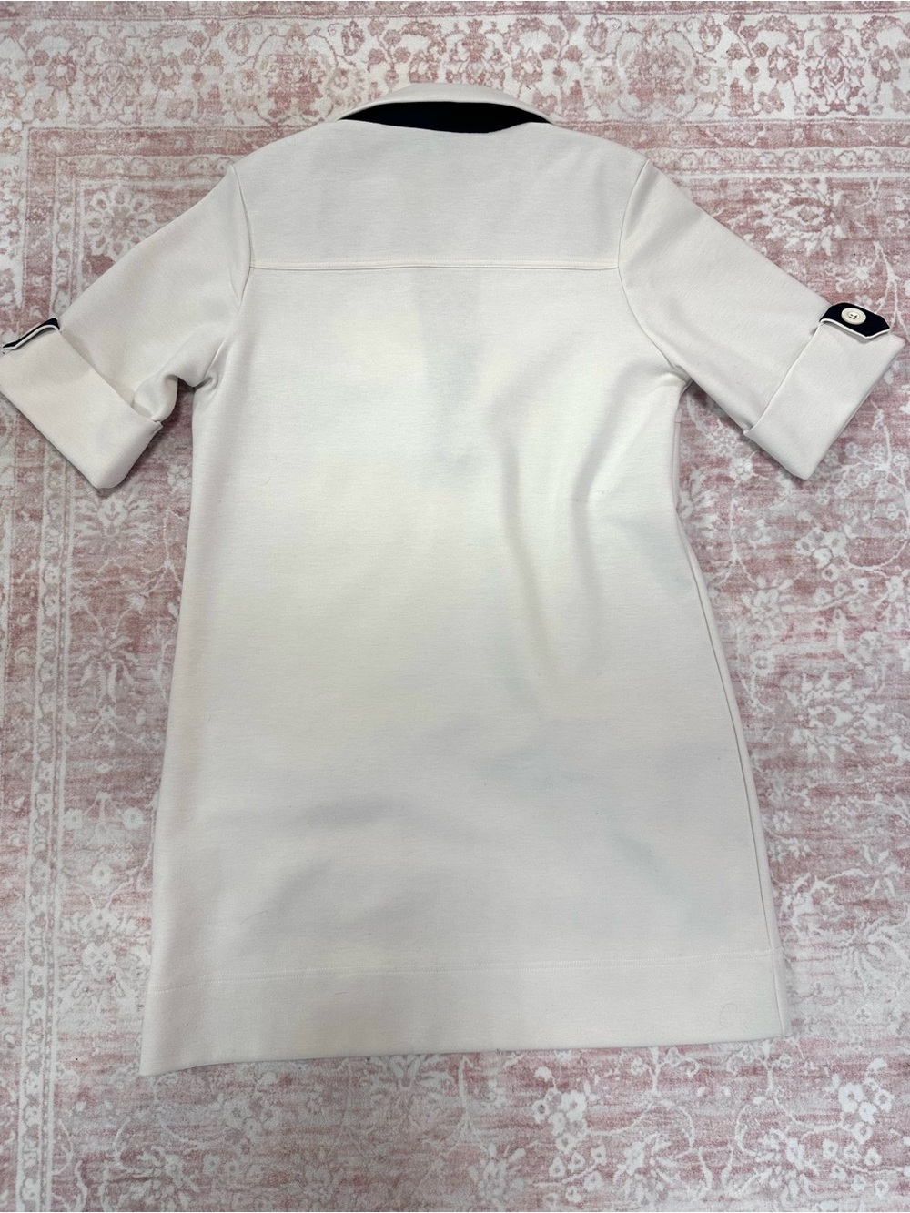 Contrast 🤍 White & Navy Collared Dress - Picture 6 of 9